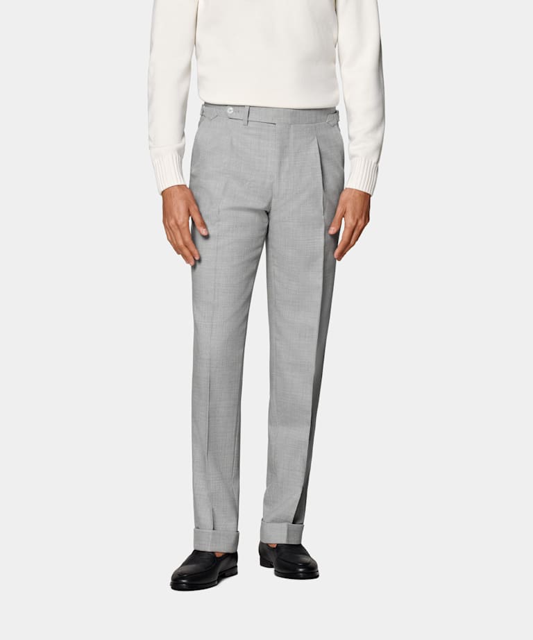 SUITSUPPLY All Season Pure 4-Ply Traveller Wool by Rogna, Italy Light Grey Slim Leg Tapered Trousers