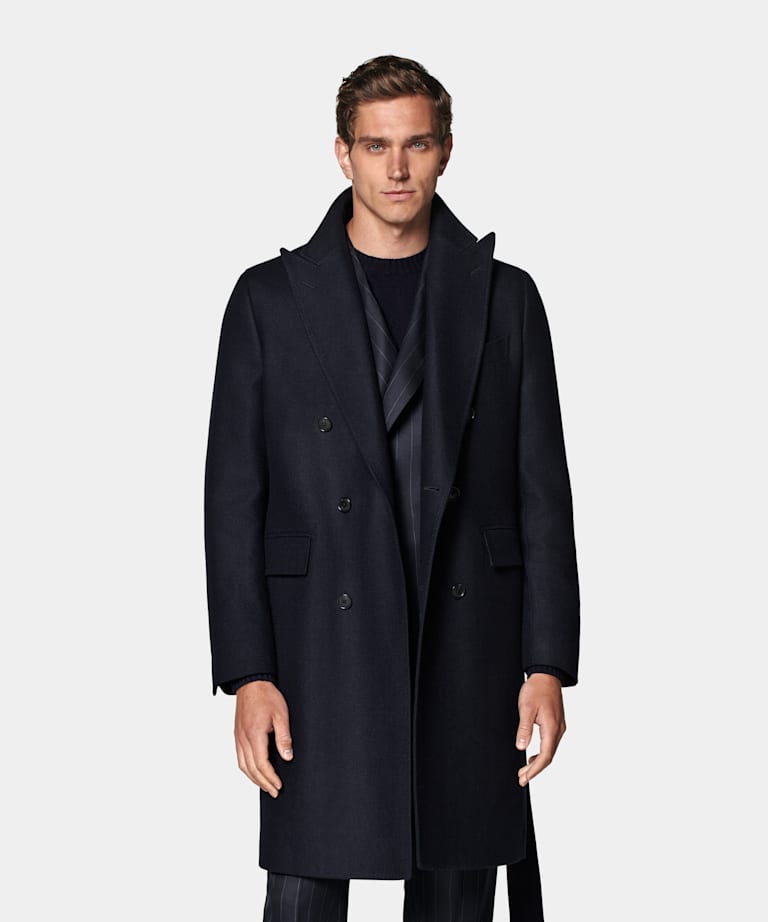 Manteau long ceinturé bleu marine