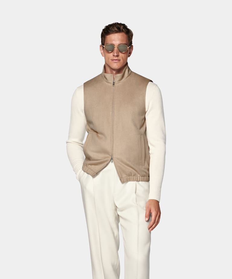 Mid Brown Zip Vest in Pure Camel | SUITSUPPLY US
