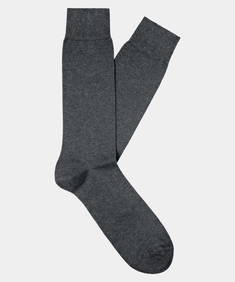 深灰色常规款袜子