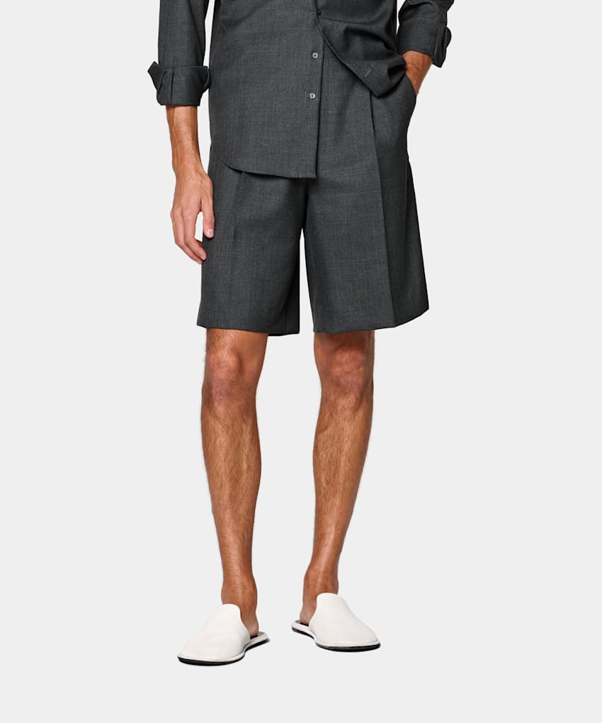 SUITSUPPLY Pure Tropical Wool de Vitale Barberis Canonico, Italia Dark Grey Wide Leg Shorts