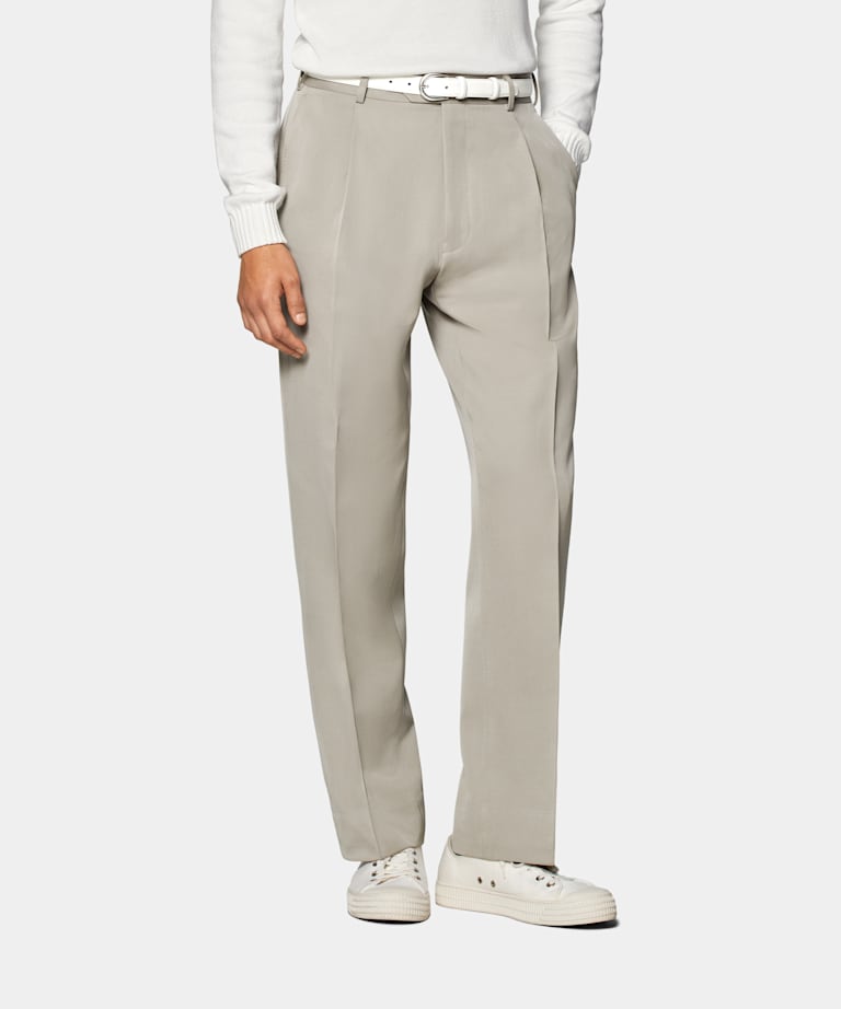 SUITSUPPLY Wool Mohair by Botto Giuseppe, Italy Light Green Pleated Duca Trousers