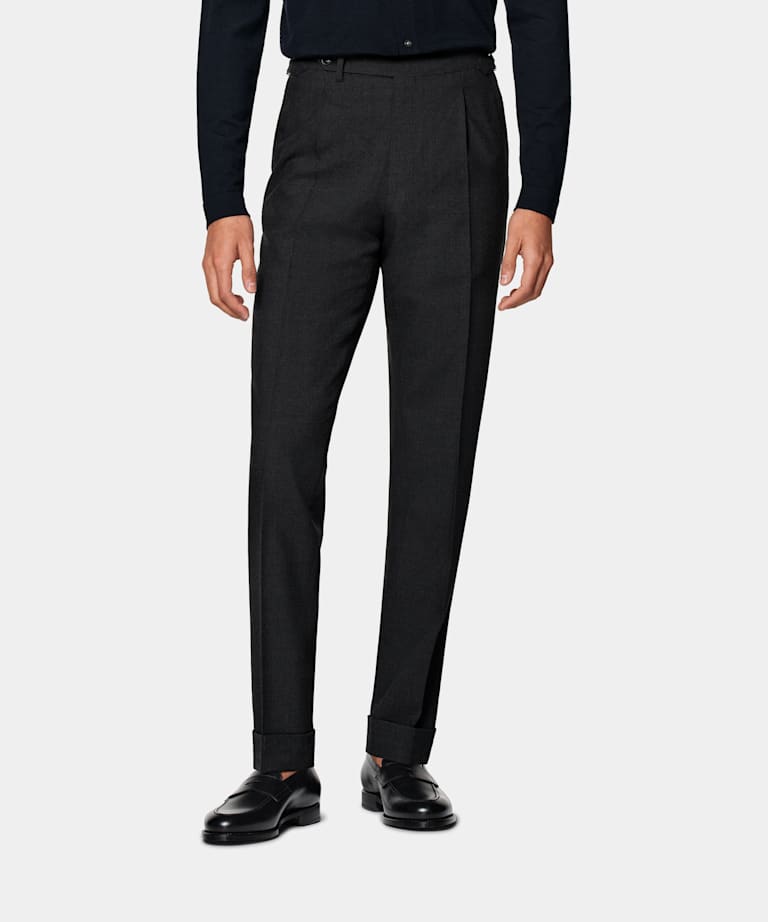Choosing and Styling Formal Trousers for Men-anthinhphatland.vn