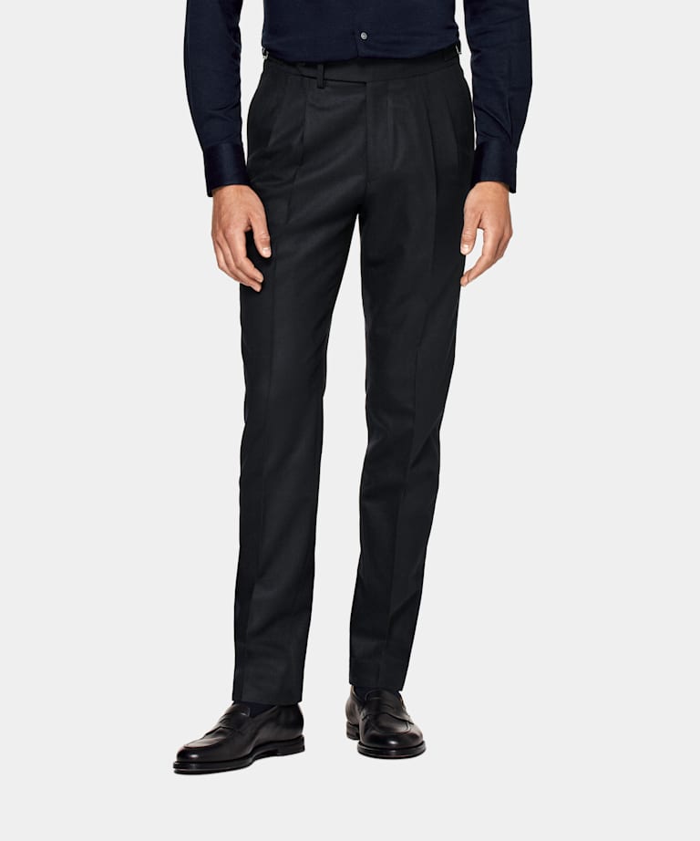 SUITSUPPLY Circular Wool Flannel by Vitale Barberis Canonico, Italy Navy Pleated Braddon Trousers