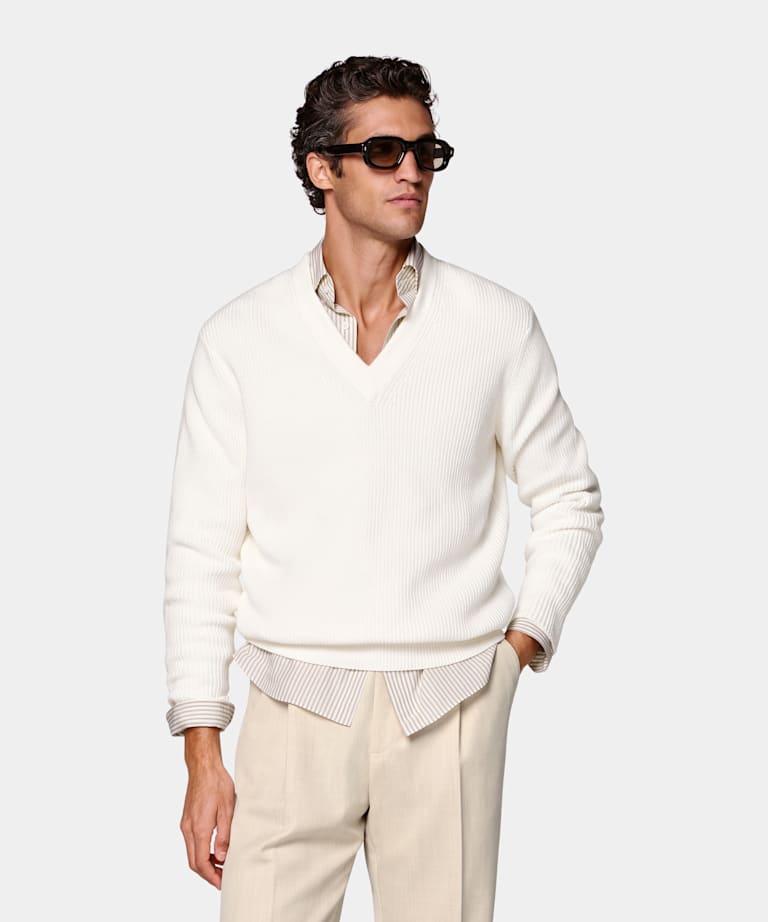 Ribbad benvit v-ringad