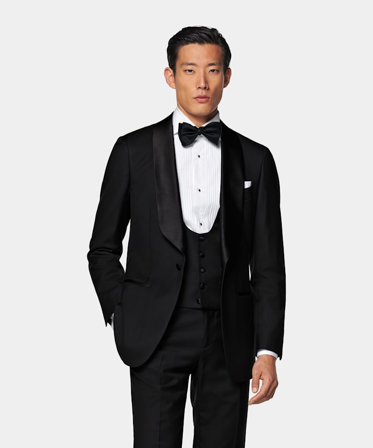 Esmoquin Havana tres piezas negro corte Tailored