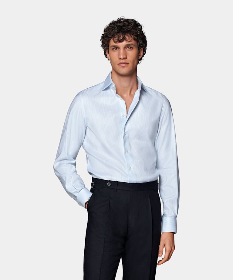 Randig ljusblå Oxfordskjorta med tailored fit