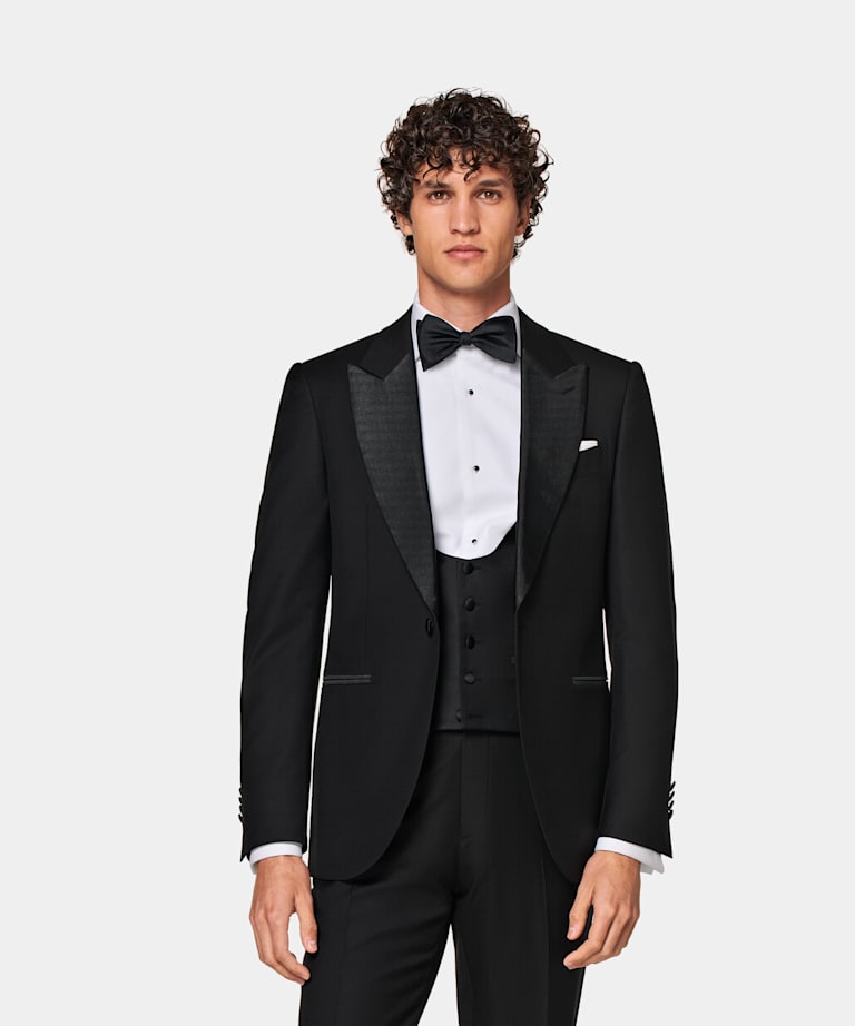 Black Three-Piece Tailored Fit Lazio Tuxedo