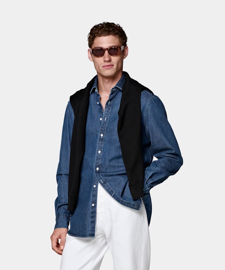SUITSUPPLY Denim de coton &eacute;gyptien - Canclini, Italie Chemise en denim bleu fonc&eacute;