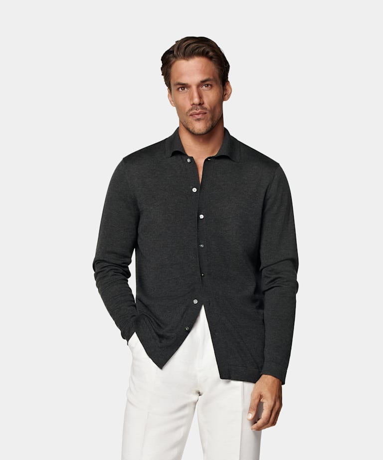 SUITSUPPLY Kalifornische Baumwolle und Maulbeerseide Polo-Cardigan dunkelgrau Langarm