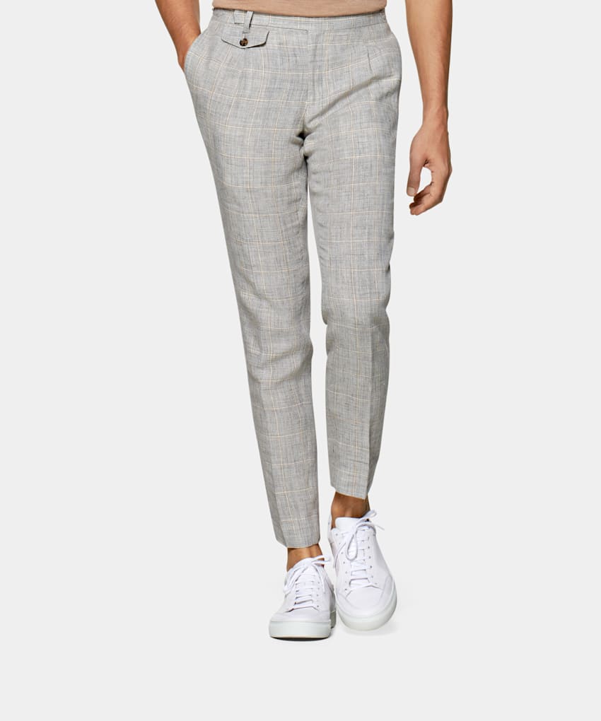Mid Grey Pleated Brentwood Trousers | Pure Linen | Suitsupply Online Store
