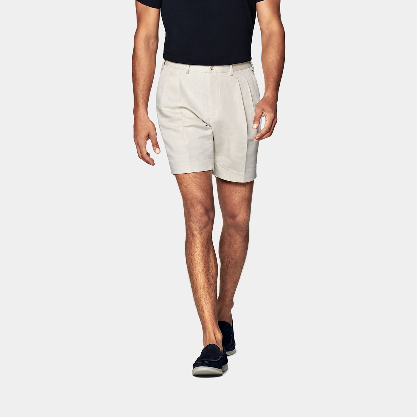 Suitsupply Sand Pleated Bosa Shorts In White
