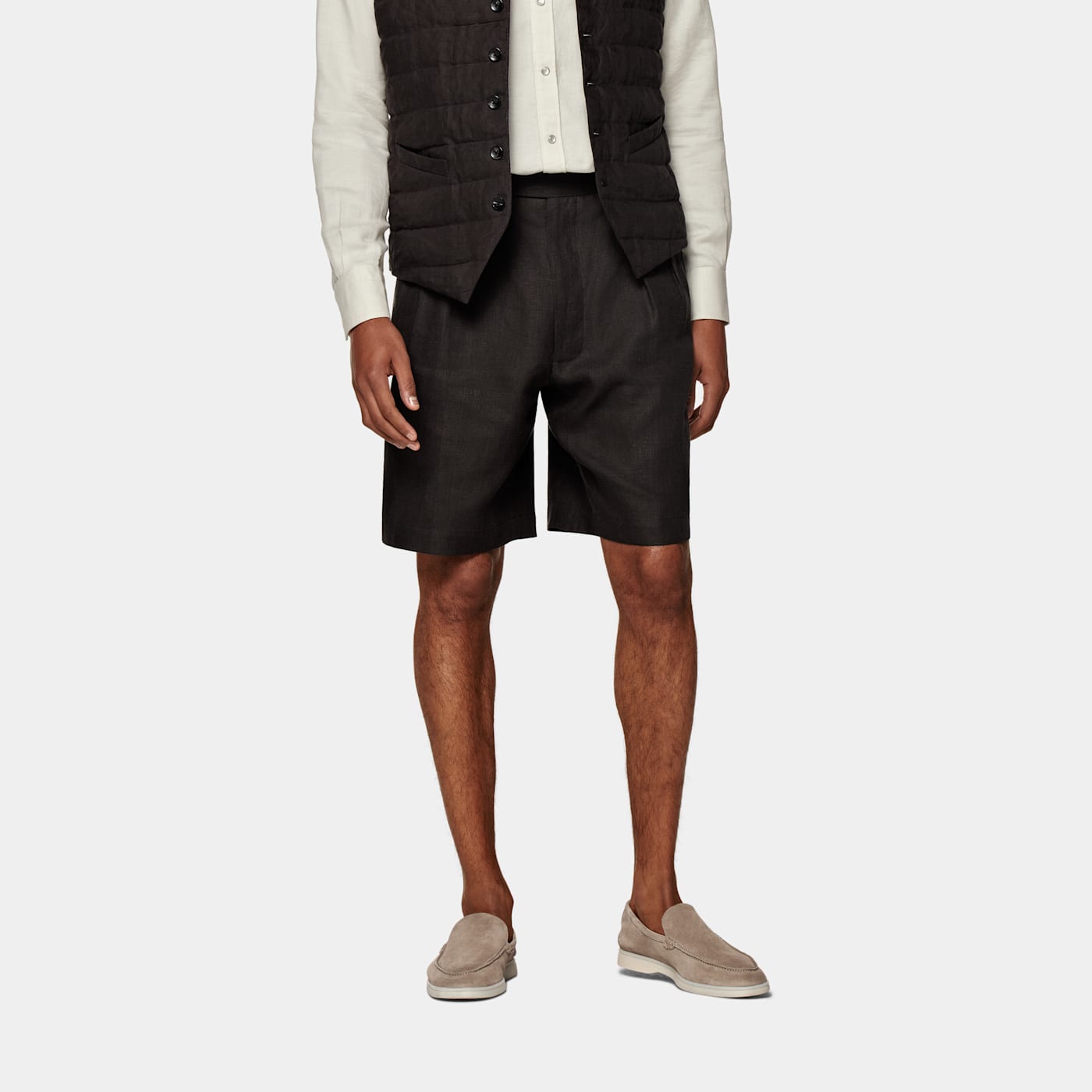 Suitsupply Dark Brown Pleated Mira Shorts In Black