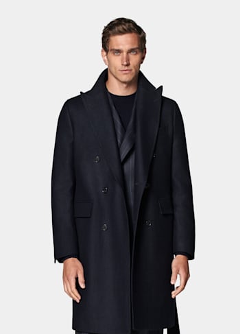 Manteau long ceinturé bleu marine