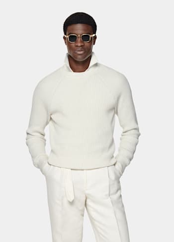 Sweter crewneck prążkowany w odcieniu bieli