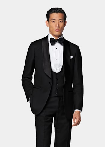 Esmoquin Havana tres piezas negro corte Tailored