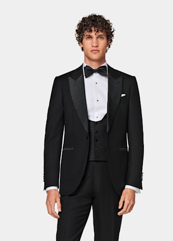 Black Three-Piece Tailored Fit Lazio Tuxedo