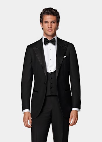 Esmoquin Havana tres piezas negro corte Tailored