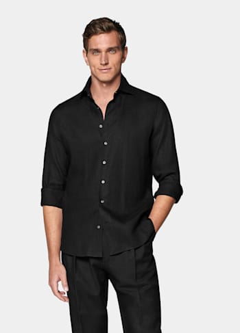 Camisa negra corte Tailored