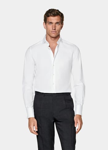 Chemise coupe Tailored à poignets mousquetaires blanche