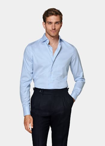 Chemise coupe très ajustée en twill bleu moyen à rayures