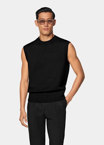 Black Sleeveless Crewneck