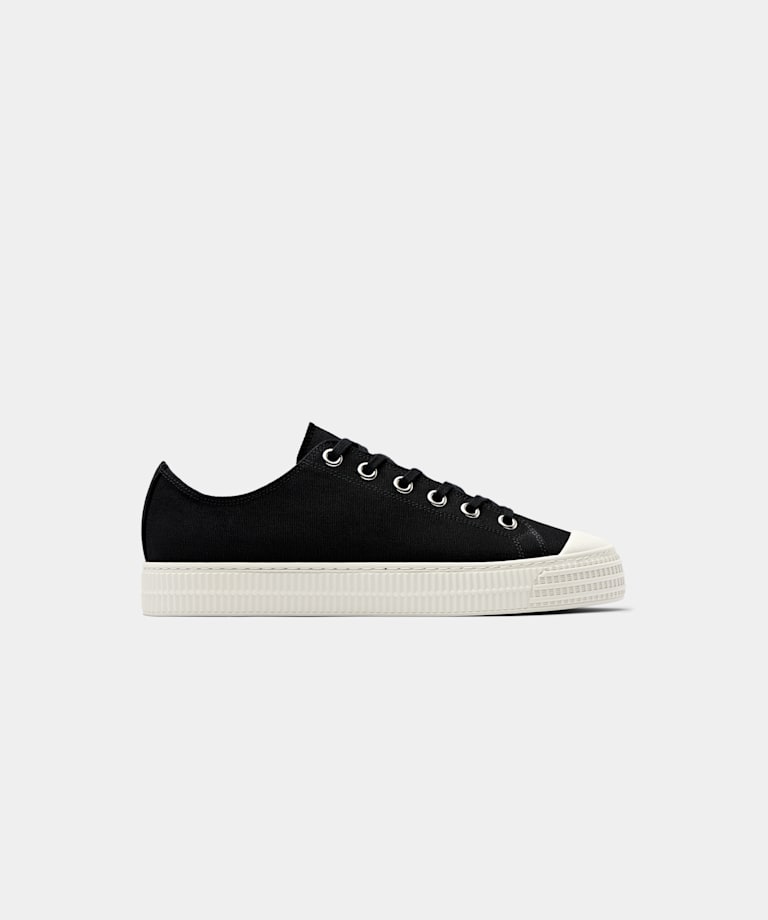 Black Sneaker