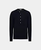 Henley azul marino de punto acanalado.