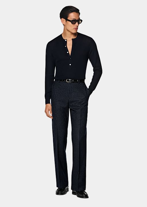 Navy Henley met ribbelstructuur