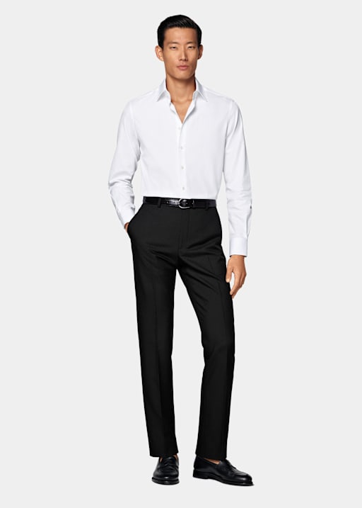 Camisa con cuello cl&aacute;sico blanco