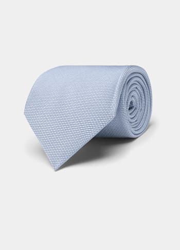 浅蓝色领带
