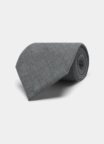 Cravate gris moyen