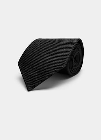 Corbata negra de 7 pliegues