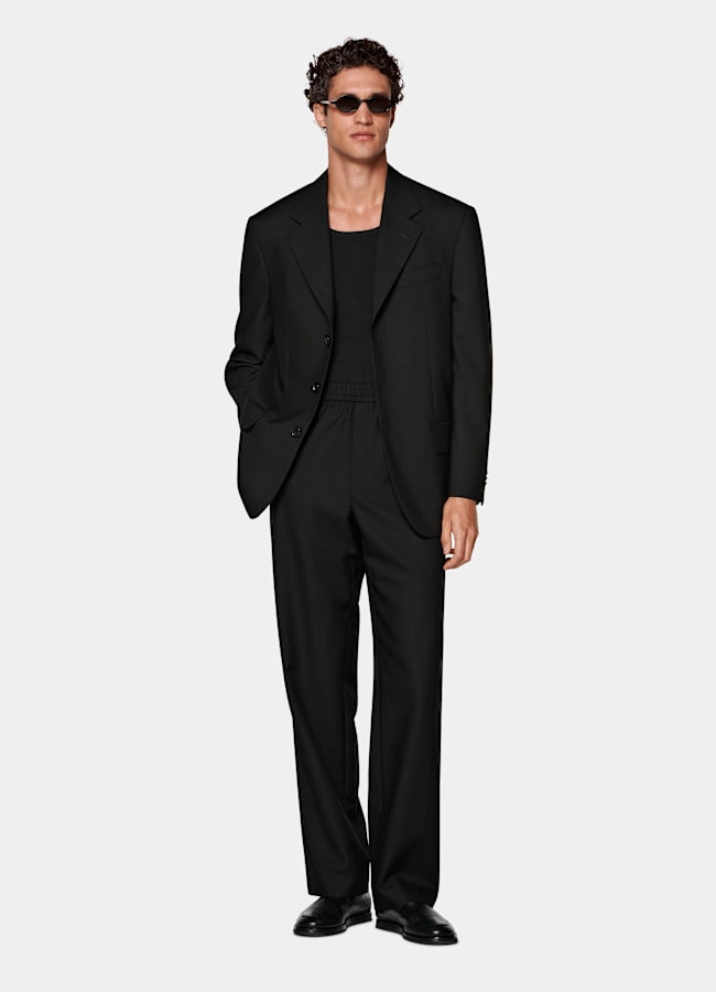 SUITSUPPLY All Season Wrinkle-Free 4-Ply Wool by Rogna, Italy Black Relaxed Fit Roma Suit