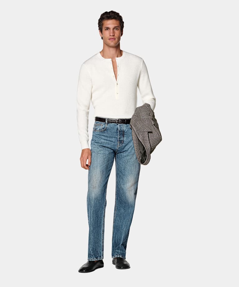 Henley acanalado color crudo