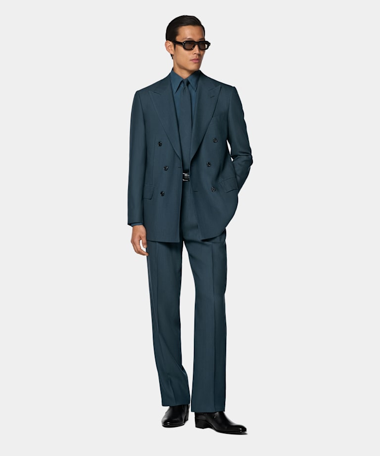 Garnitur Milano tailored fit w kolorze średniego błękitu