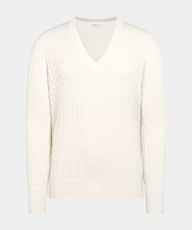 Jersey cuello pico punto cable color crudo