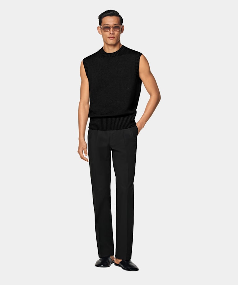 Black Sleeveless Crewneck
