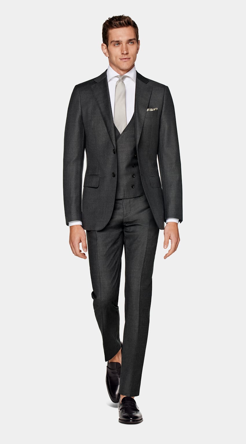 SUITSUPPLY S110 支羊毛 由Vitale Barberis Canonico生产，产自意大利 Lazio 深灰色西装