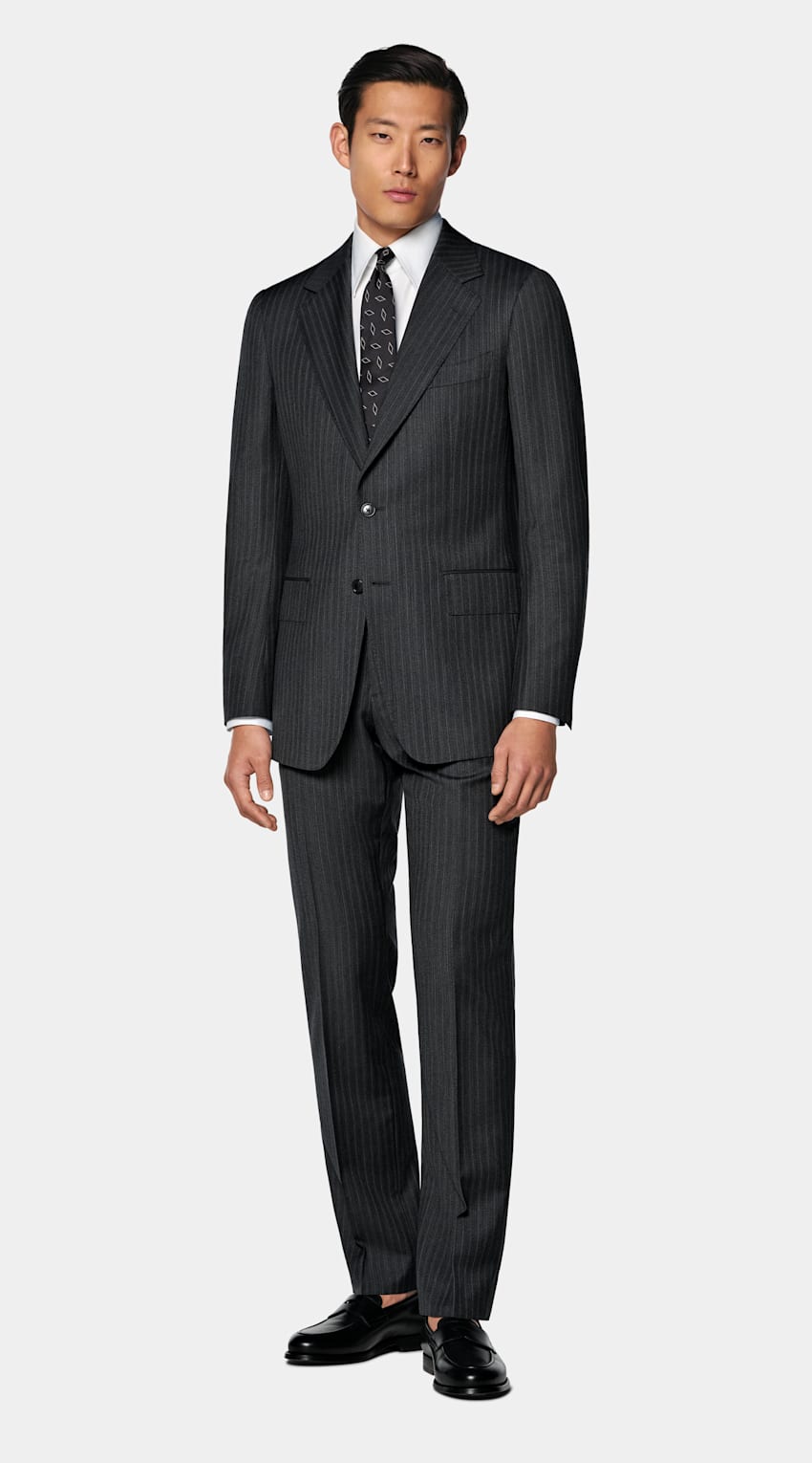 SUITSUPPLY Pura lana S130s de Carlo Barbera, Italia Traje Havana gris oscuro a rayas corte Tailored