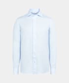 Ljusblå skjorta med tailored fit