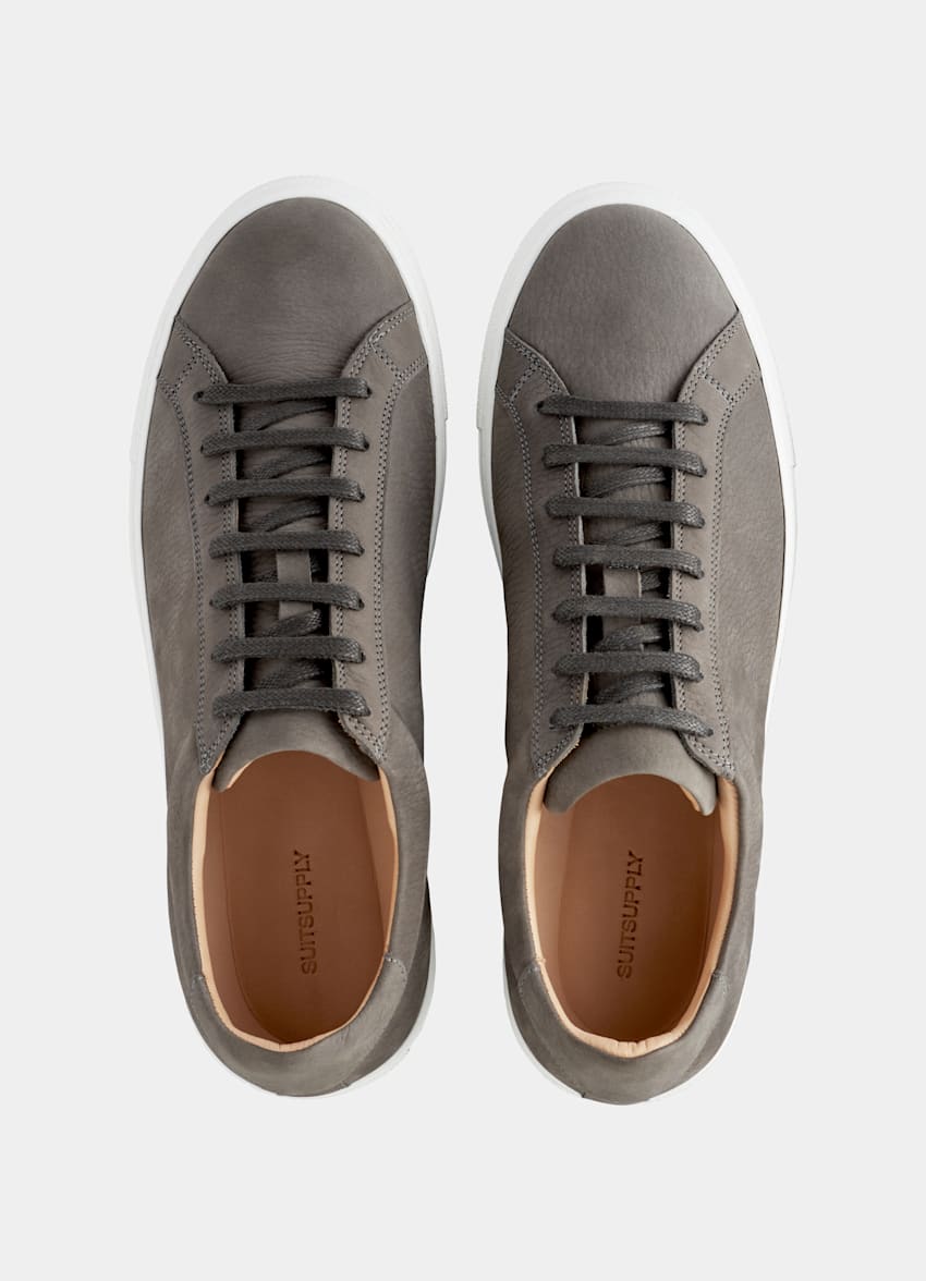 Grey Sneaker | Grain Nubuck | Suitsupply Online Store