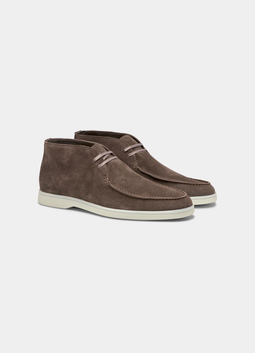 Taupe Chukka Boot | Calf Leather | Suitsupply Online Store