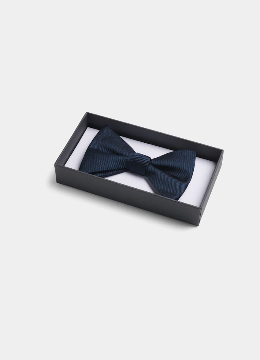 SUITSUPPLY Pure Silk Navy Pre-tied Bow Tie