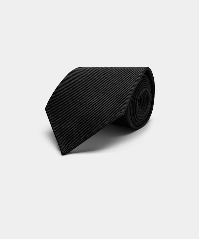 SUITSUPPLY Pure Silk Black 7 Fold Tie