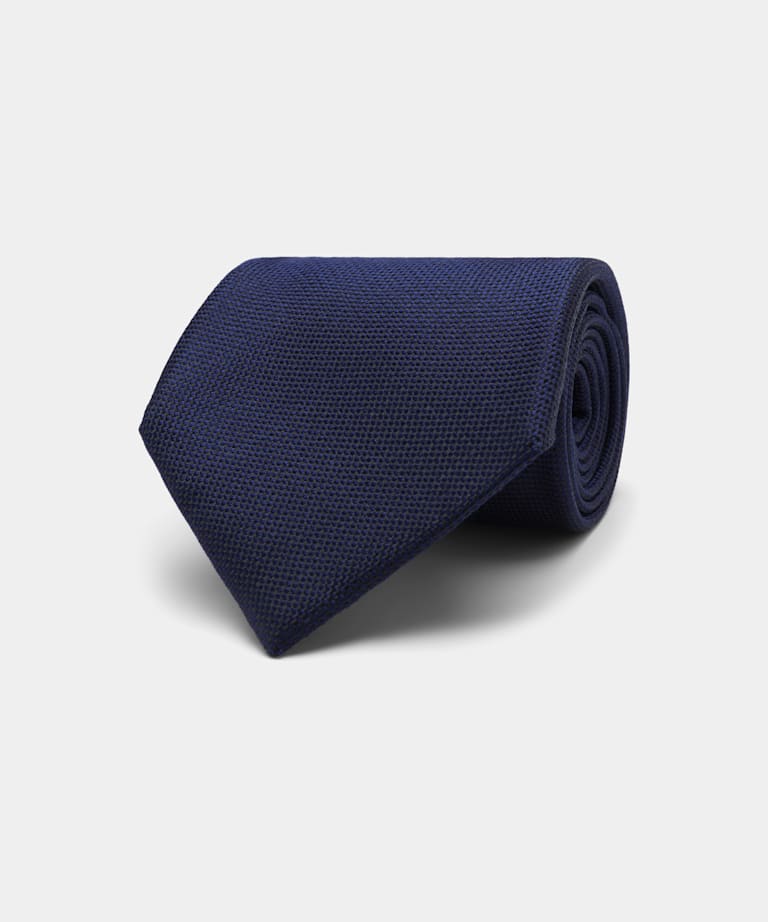 Cravate bleu marine