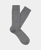 浅灰色常规款袜子