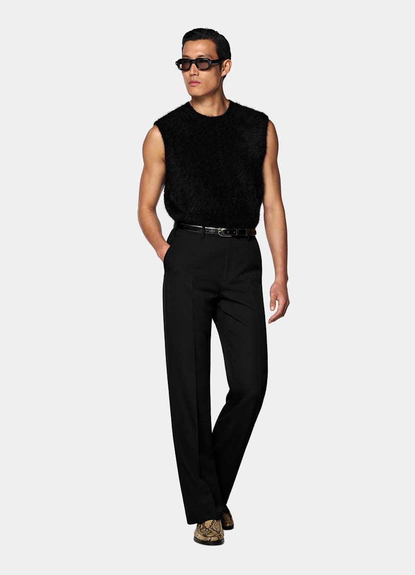 Pull col rond sans manches noir duveteux
