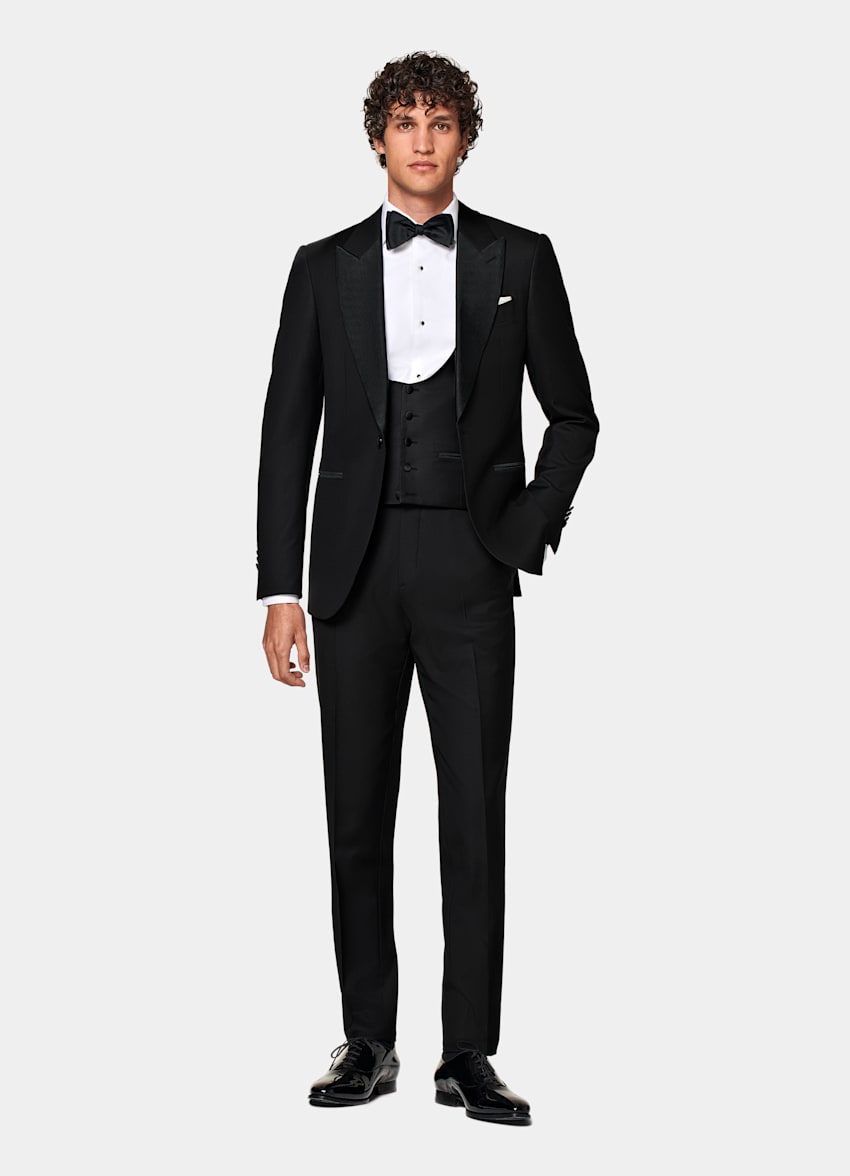 Black Three-Piece Tailored Fit Lazio Tuxedo