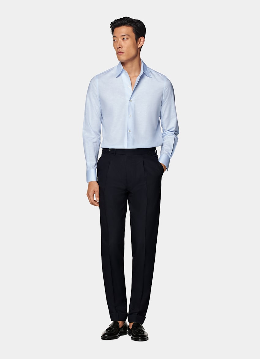 Camisa azul claro corte Slim cuello clásico sin costuras